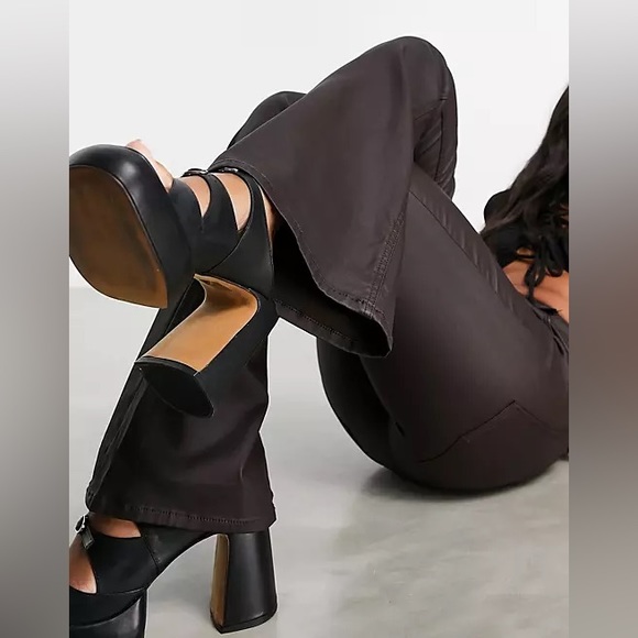 ASOS Design Power stretch flared jeans in coated chocolate brown 🍪 NWT 34/30 🍪 - Picture 3 of 12